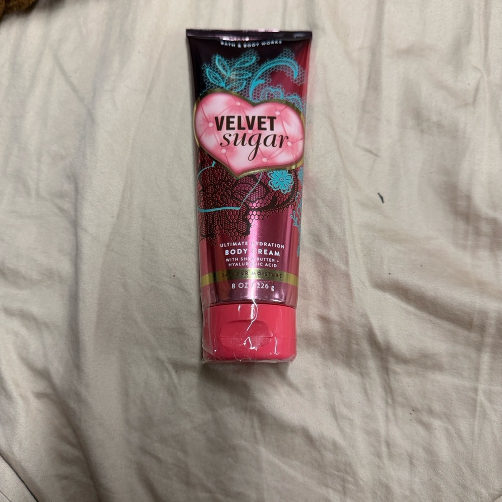 Bath & Body Works Velvet Sugar Body Cream - Pink and Blue